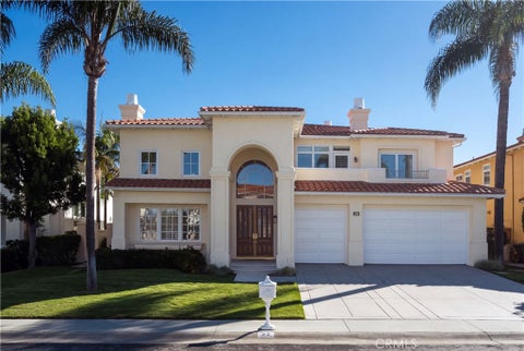 Photo of 32 Via Porto Grande, Rancho Palos Verdes, CA 90275 (MLS # SB26224411)