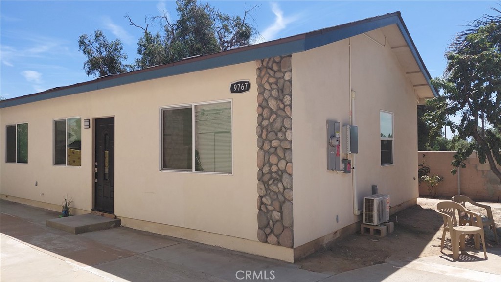 Newly built detached ADU in the back yard in a nice and quiet neighborhood, walking distance to 99 Ranch Market, restaurants and stores. Rent including water fee. Rent discount with excellent credit.