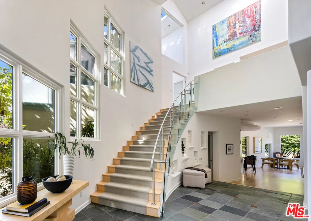 Los Angeles, California 90049, United States, 5 Bedrooms Bedrooms, ,7 BathroomsBathrooms,Residential,Active,225027