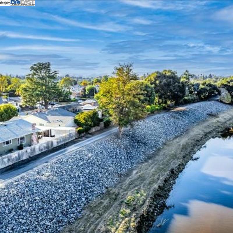 BROOKVALE - Residential