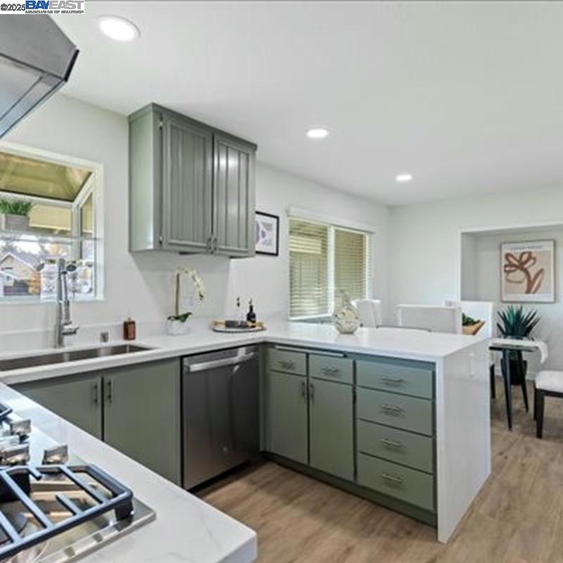 BROOKVALE - Residential