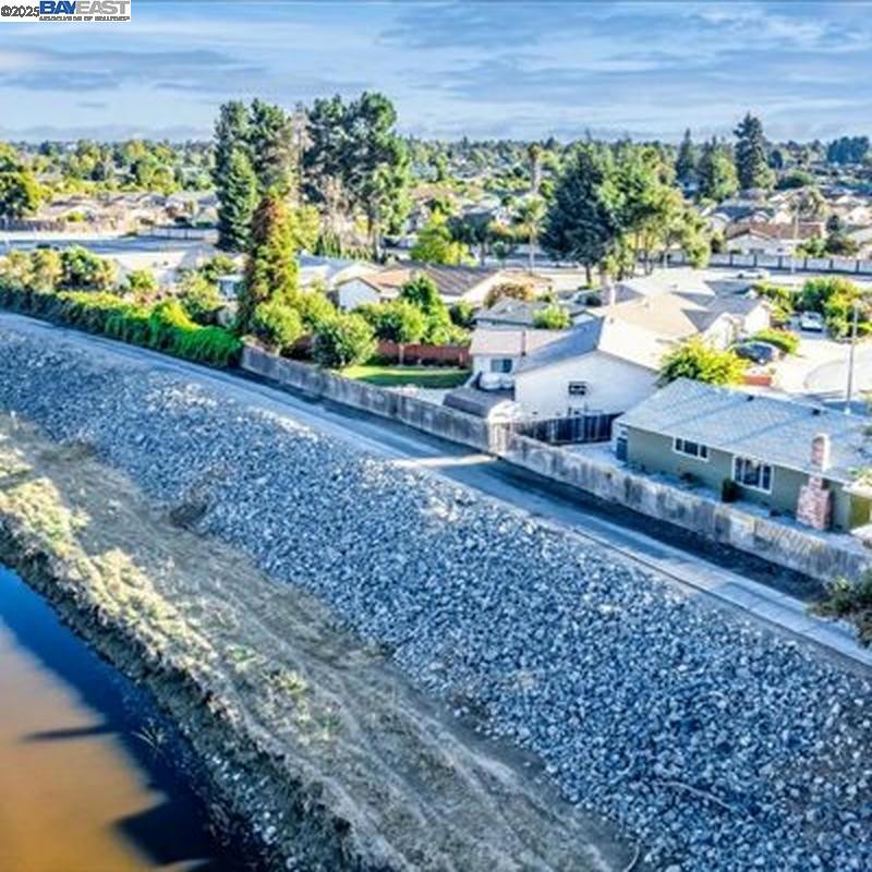 BROOKVALE - Residential