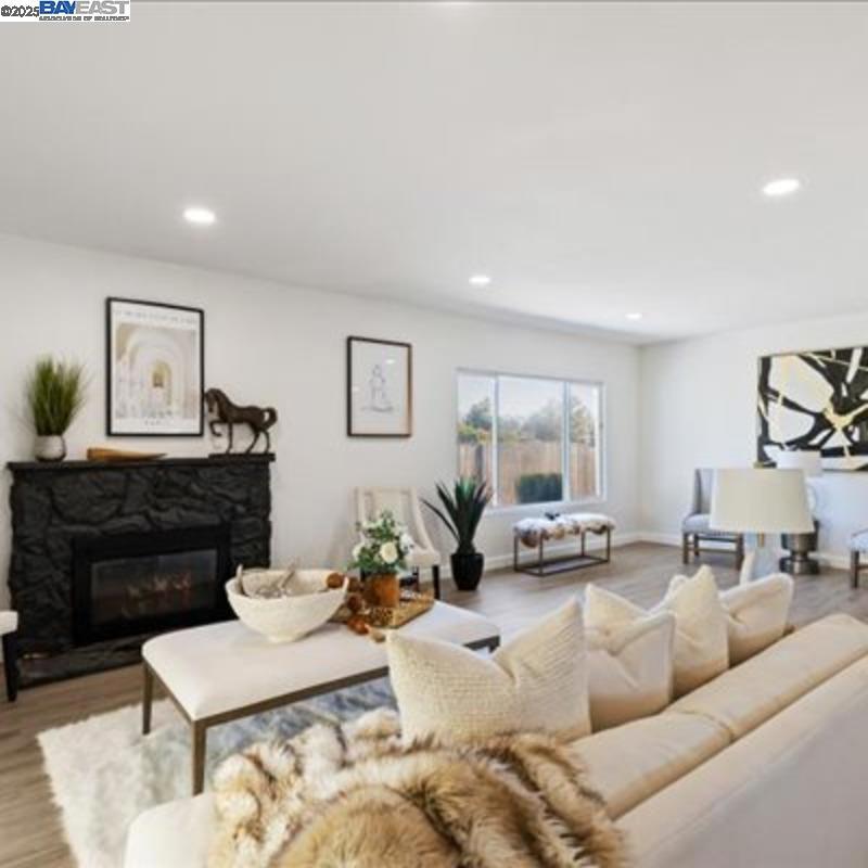 BROOKVALE - Residential