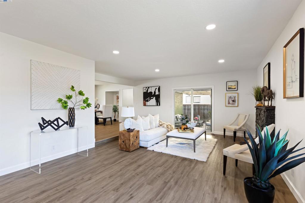 BROOKVALE - Residential