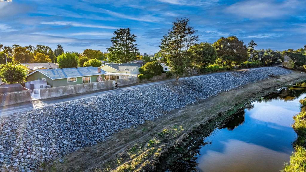BROOKVALE - Residential