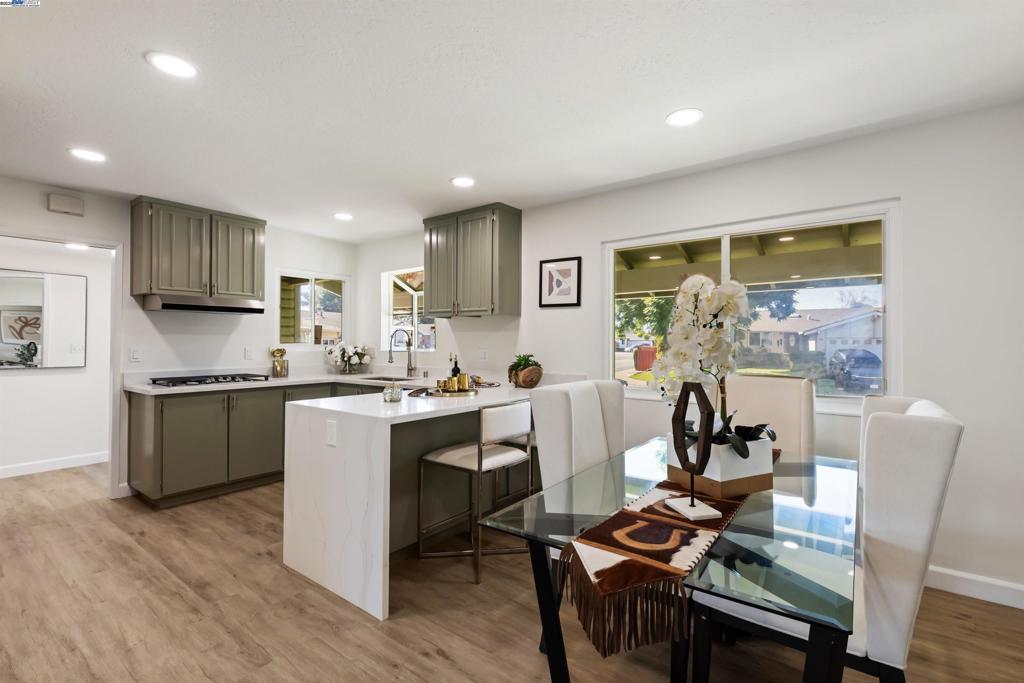 BROOKVALE - Residential