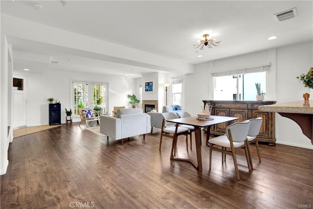 1707 N Fair Oaks Avenue 109