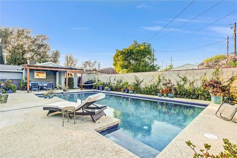 Photo of 1130 N Cordova St, Burbank, CA 91505 (MLS # BB26047927)