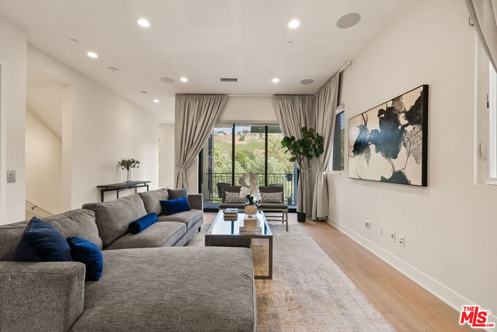 12667 Bluff Creek Drive