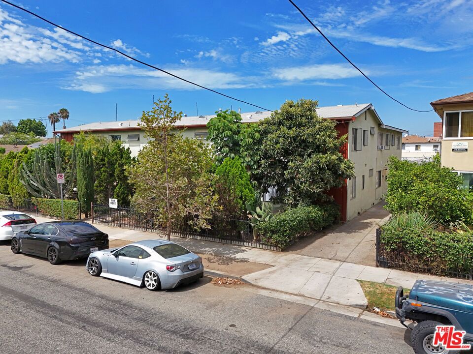 1211 N New Hampshire Avenue