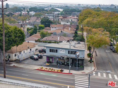 Photo of 4309 4311 Overland Avenue, Culver City, CA 90230 (MLS # 25581951)