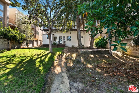 Photo of 1315 17th Street, Manhattan Beach, CA 90266 (MLS # 26859017)