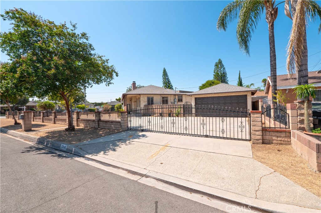 Welcome to 2306 Cedarwood St, West Covina!
This charming 3-bedroom, 2-bathroom home sits on a spacious corner lot in a desirable neighborhood, offering endless possibilities for your vision. With its solid bones and functional layout, it’s the perfect opportunity to create your dream home, expand, or simply refresh to make it shine.
The fully fenced yard provides privacy and plenty of space for entertaining, gardening, or possibly even adding an ADU. Features a brand new bathroom, tons of parking and an extra large covered front porch! Conveniently located near parks, schools, shopping, and easy freeway access, this property blends neighborhood charm with future potential. Whether you’re an investor looking for your next project or a homeowner ready to customize, this West Covina gem is ready for its next chapter.