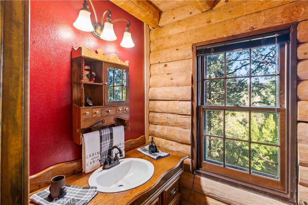 Twin Peaks (TWIN) - Residential