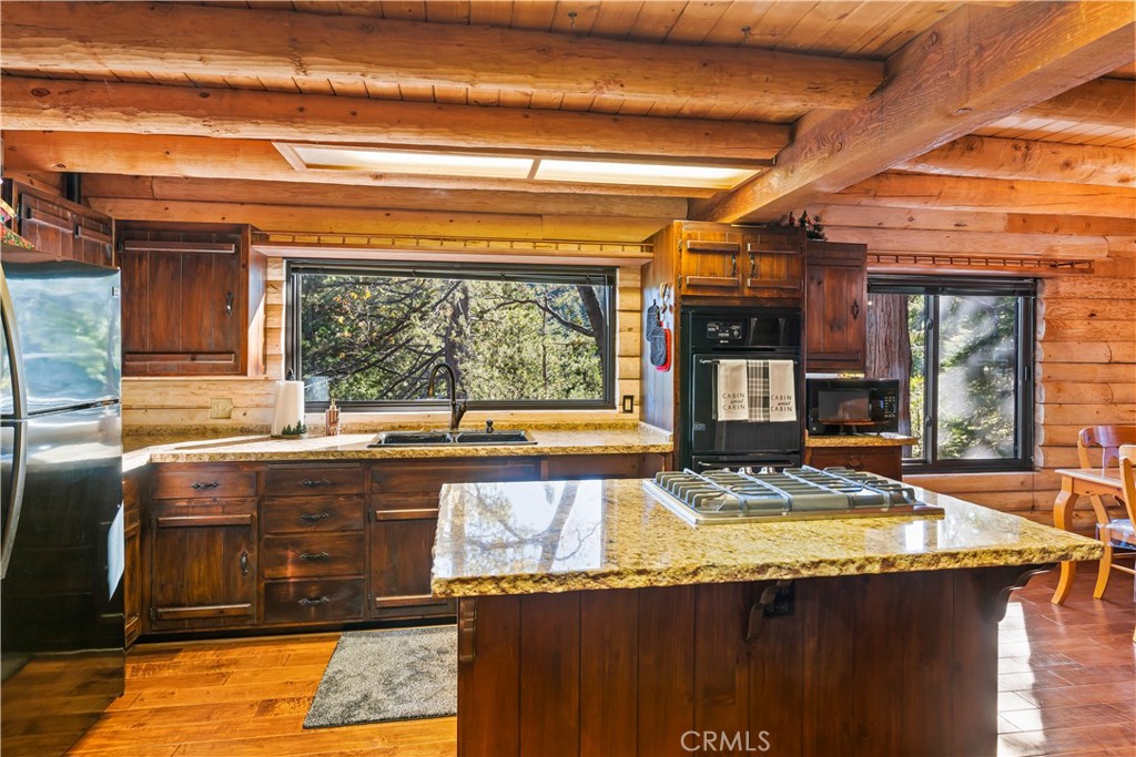 Twin Peaks (TWIN) - Residential