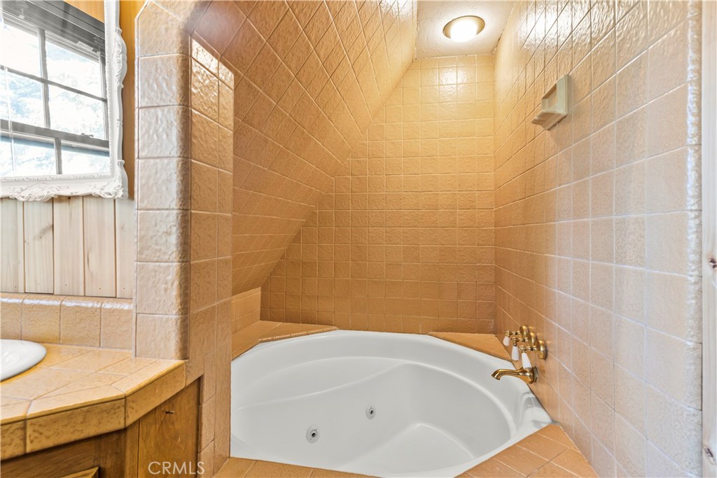 Twin Peaks (TWIN) - Residential