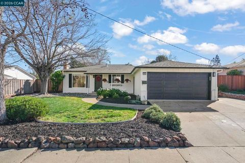 Photo of 5555 5555 Maryland Dr Dr, Concord, CA 94521 (MLS # 41125763)