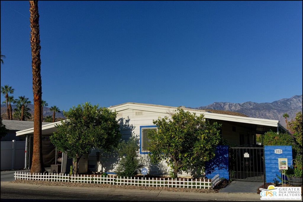 Date Palm Country Cl - Manufactured In Park