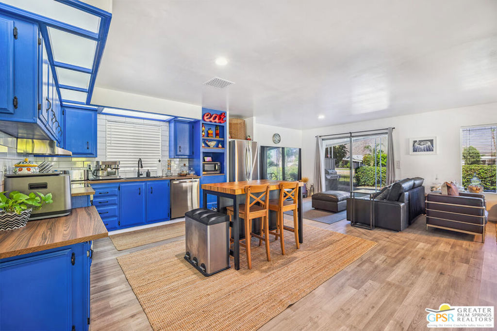 Date Palm Country Cl - Manufactured In Park