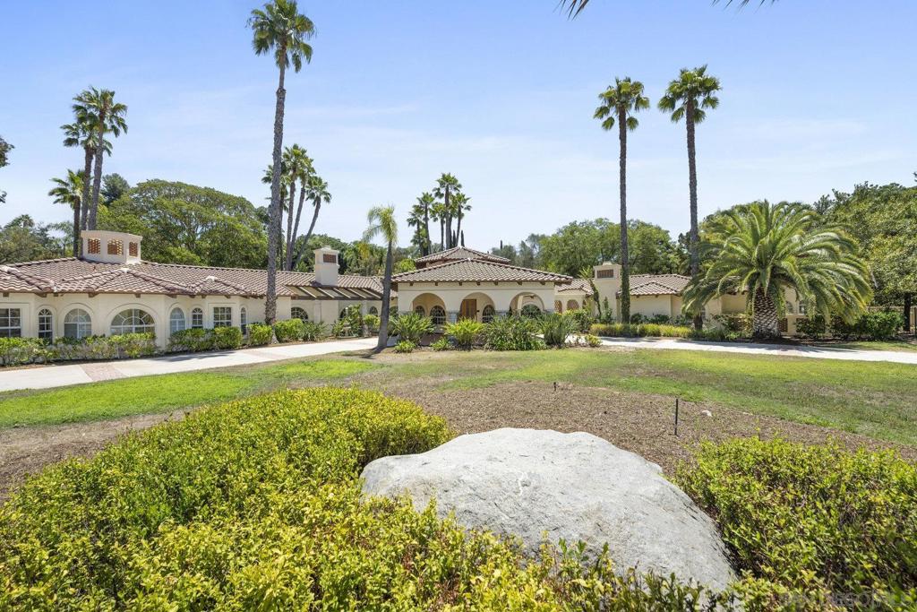 17601 Valle Verde