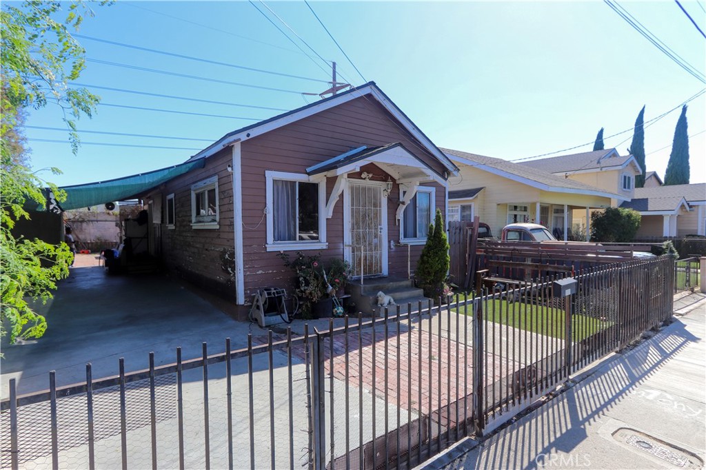 212 E Adams Street