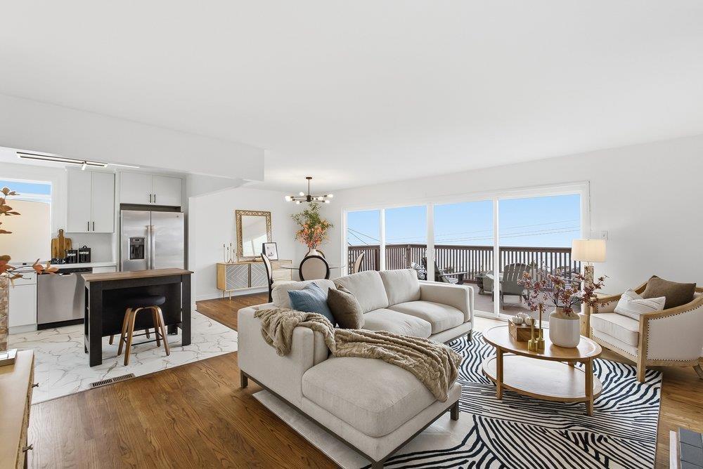 1042 Skyline Drive