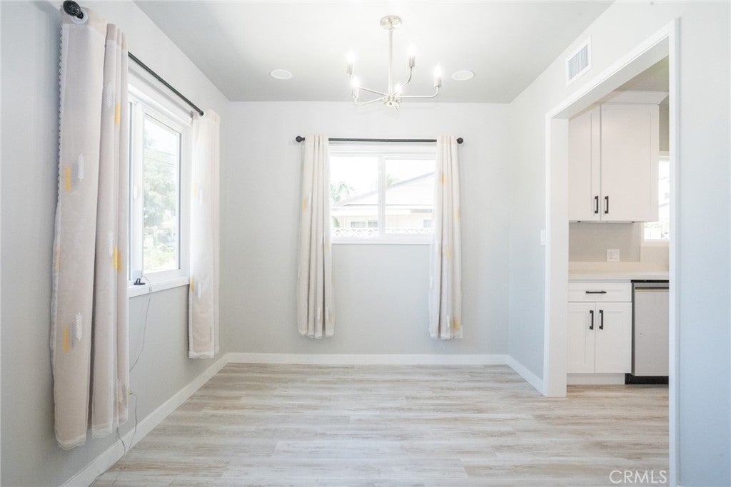 6152 Oak