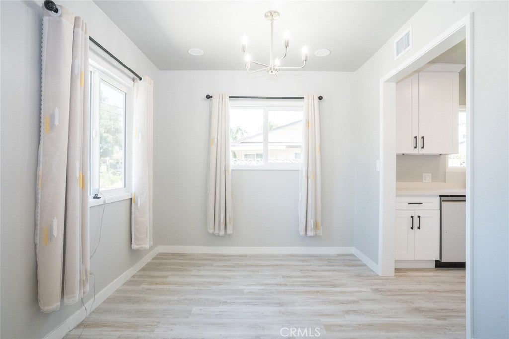 6152 Oak