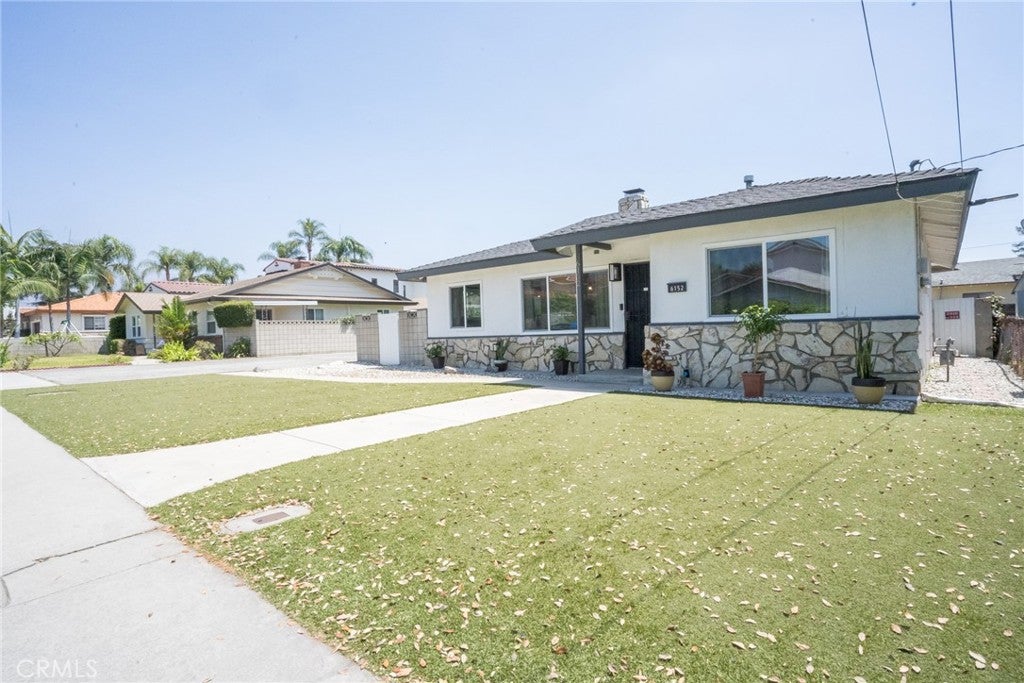 6152 Oak