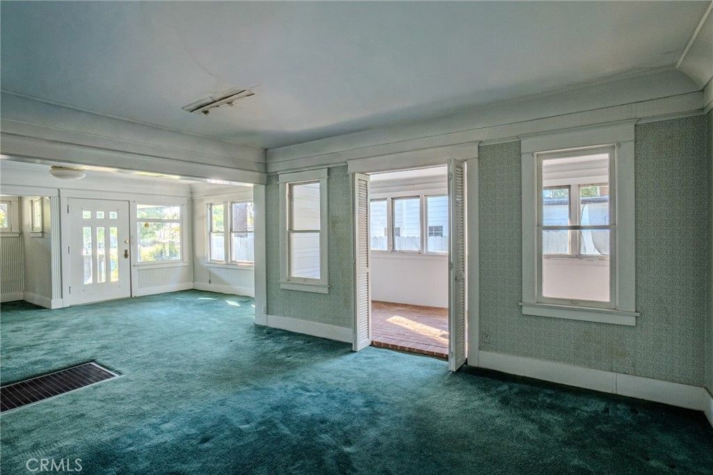 Photo of 693 N Euclid Ave, Upland, CA 91786 (MLS # CV26053483)