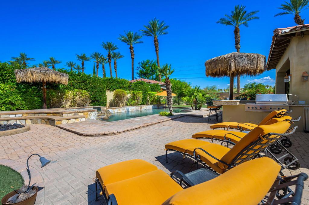 The Palms - Residential