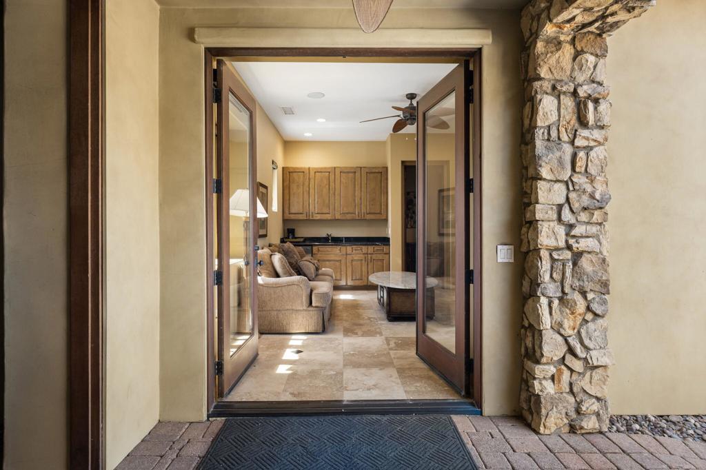 The Palms - Residential