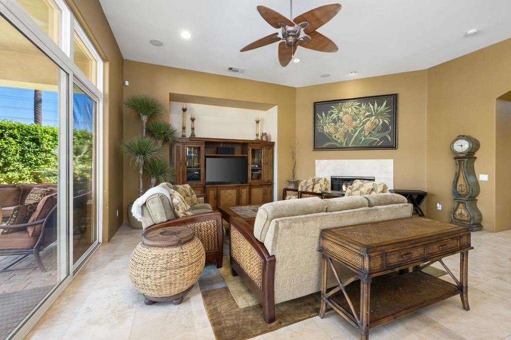 The Palms - Residential