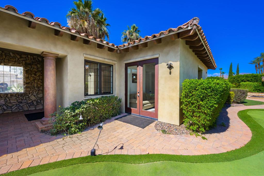 The Palms - Residential