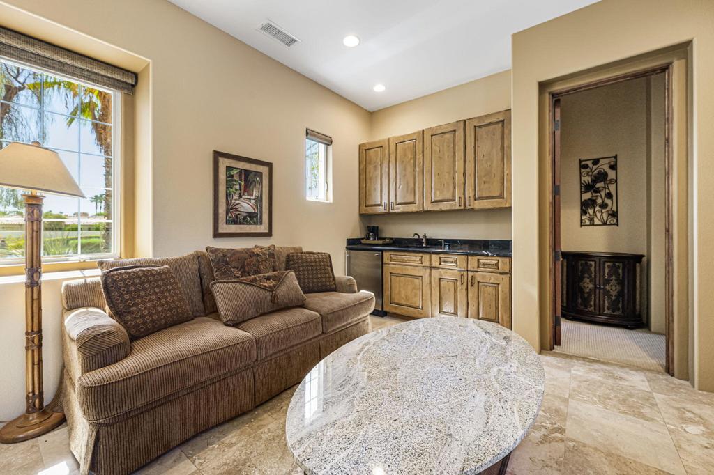 The Palms - Residential