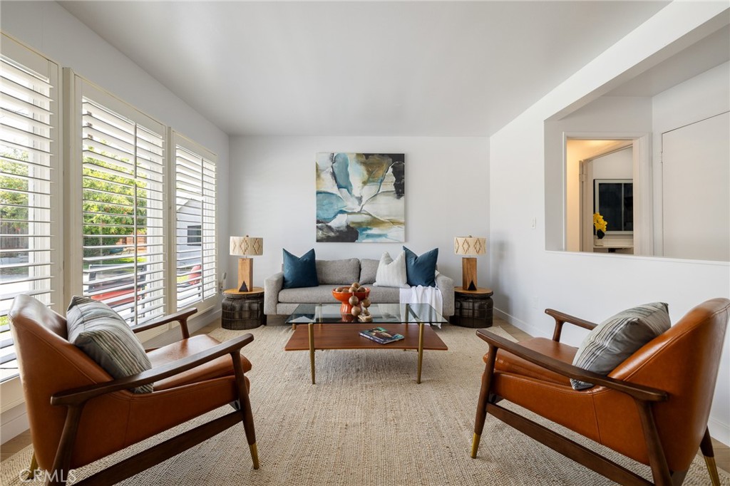 Properties 2 11012 Montgomery Avenue