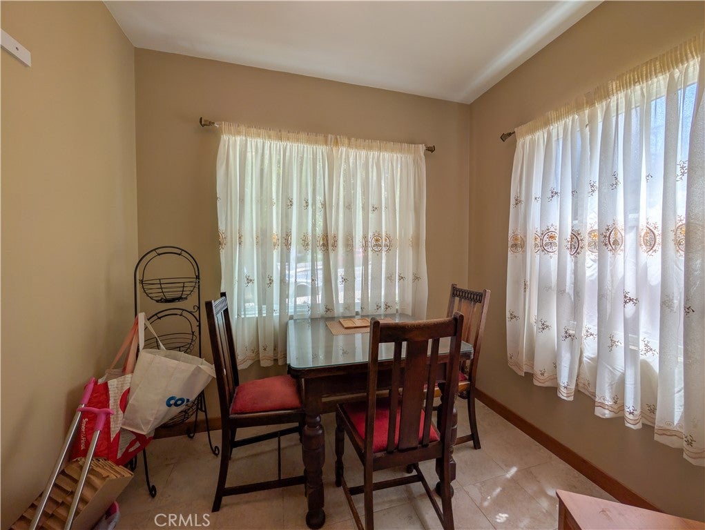 1266 W 19th