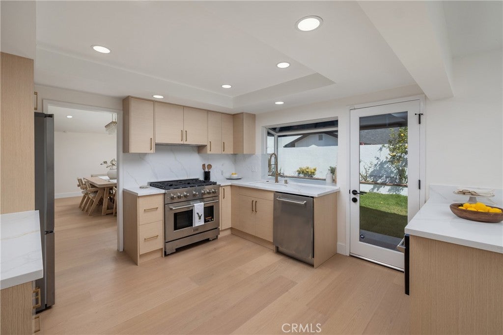 3834 Mistral, Huntington Beach CA 92649 - Photo 10