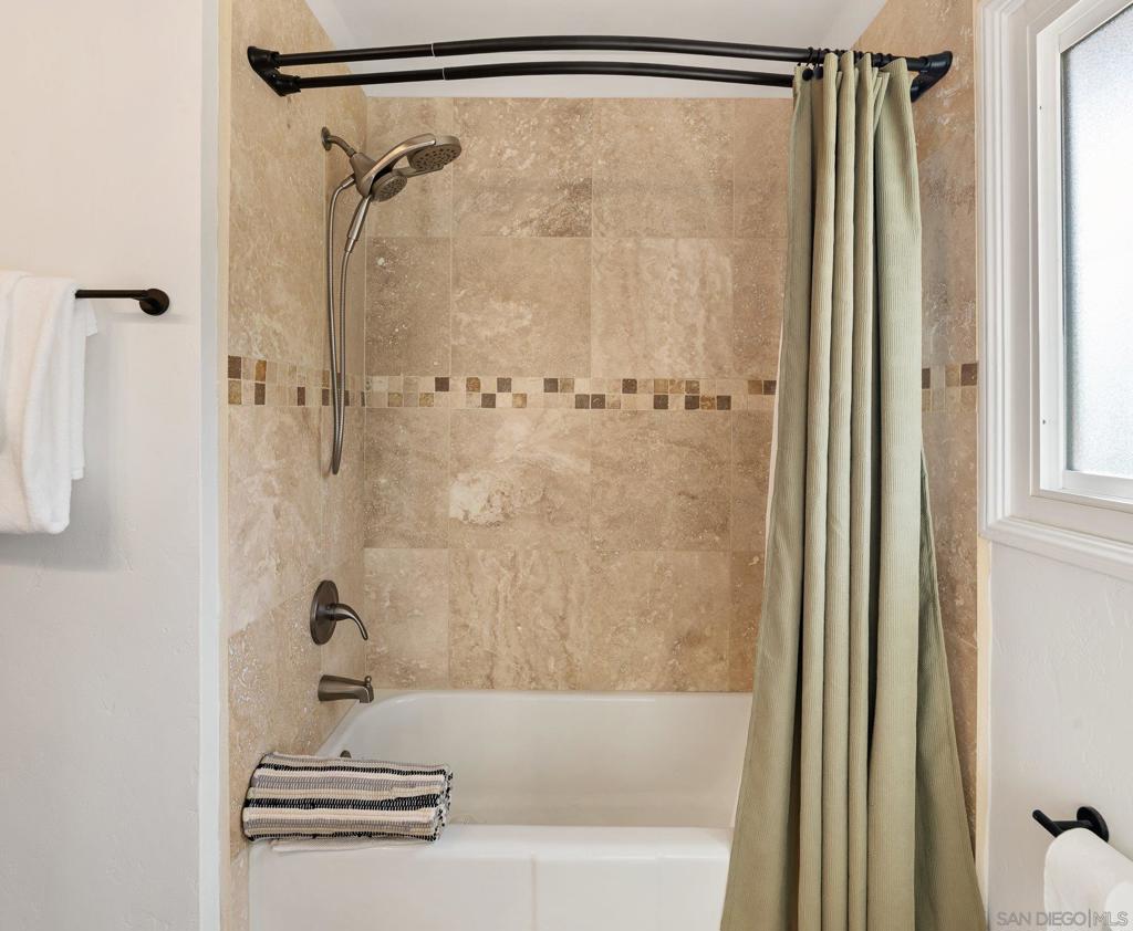 La Mesa - Residential