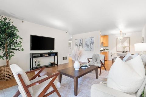 Photo of 400 Ortega Avenue #122, Mountain View, CA 94040 (MLS # ML82053662)
