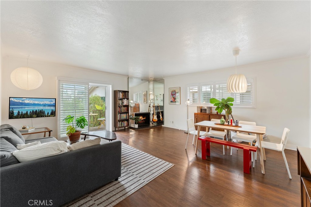 1354 Shadow Lane 202