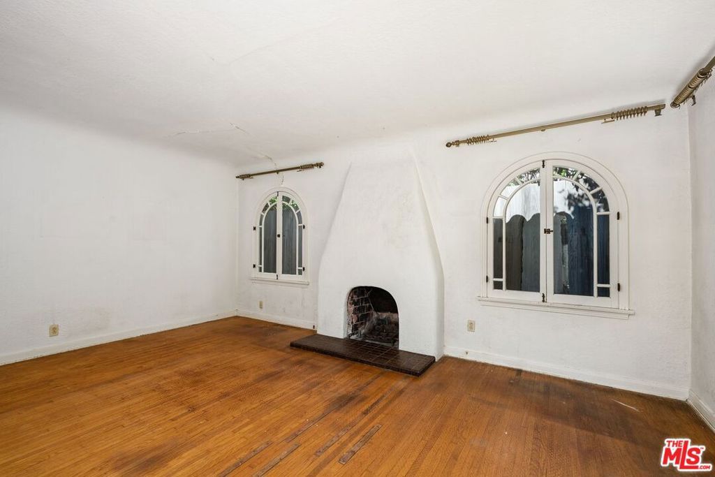 Photo of 704 17th Street, Santa Monica, CA 90402 (MLS # 26656215)