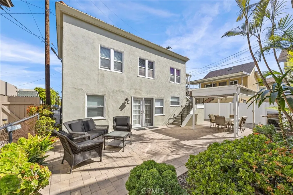 Long Beach, California 90814, United States, 2 Bedrooms Bedrooms, ,1 BathroomBathrooms,Residential,Active,112765