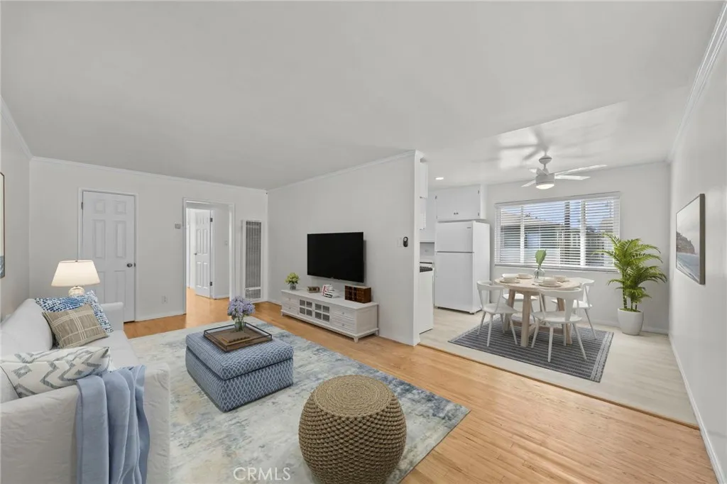 Long Beach, California 90814, United States, 2 Bedrooms Bedrooms, ,1 BathroomBathrooms,Residential,Active,112765