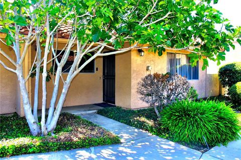 Photo of 1049 W Pine ST #c, Upland, CA 91786 (MLS # PW26102354)