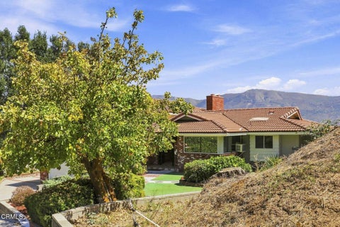 Photo of 560 N 6th Street, Santa Paula, CA 93060 (MLS # V1-38292)
