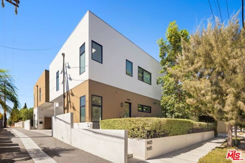 Photo of 9615 Lucerne Avenue, Culver City, CA 90232 (MLS # 26945635)