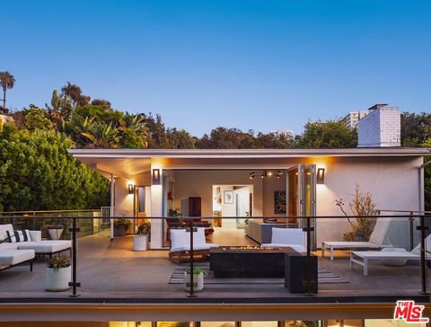 279 Mabery Road Santa Monica CA 90402