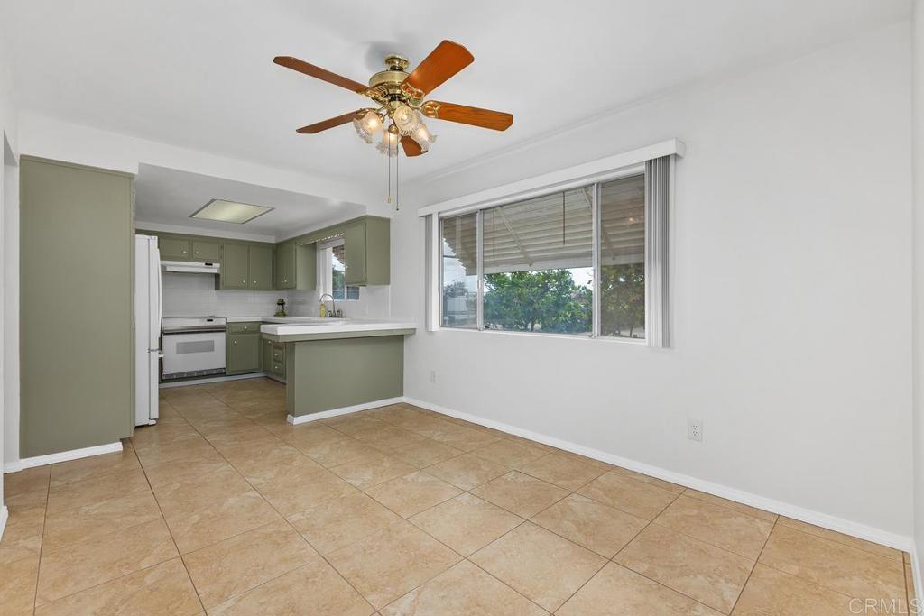 1035 Knoll Park Lane
