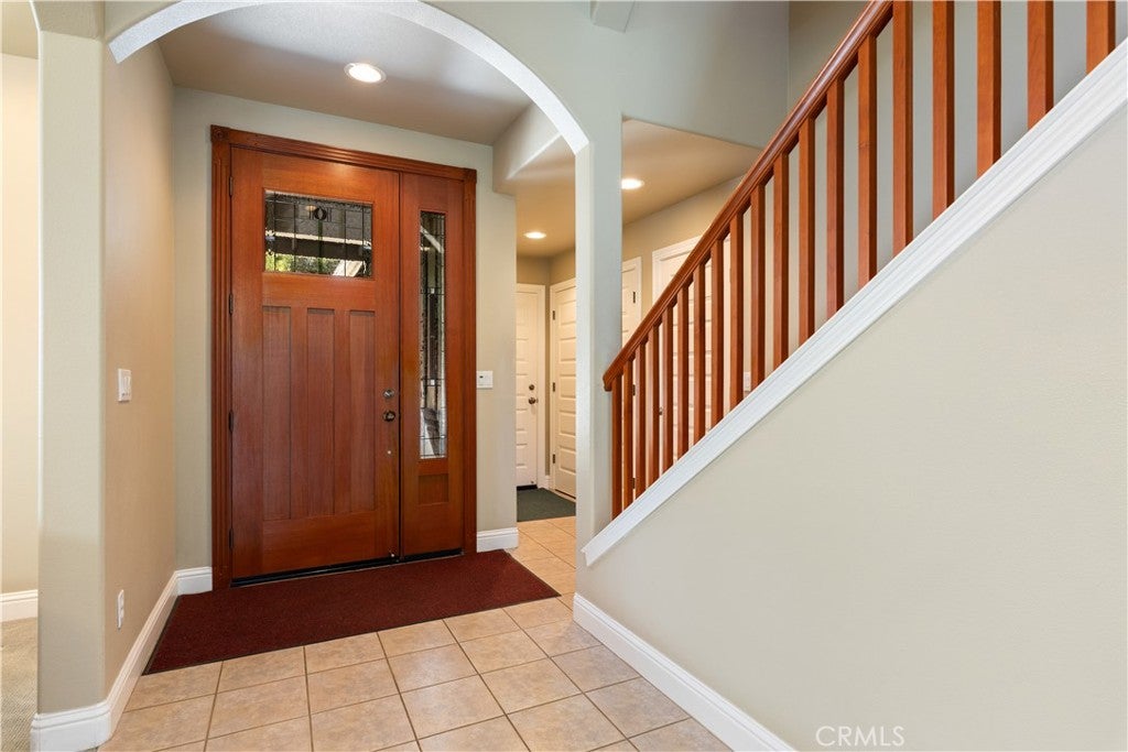 3740 Oak Tree Court